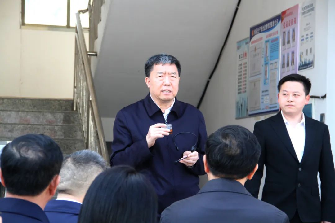 省政协党组书记、主席毛万春调研湖南乐鱼网页版-乐鱼（中国）官方桑植白茶有限公司